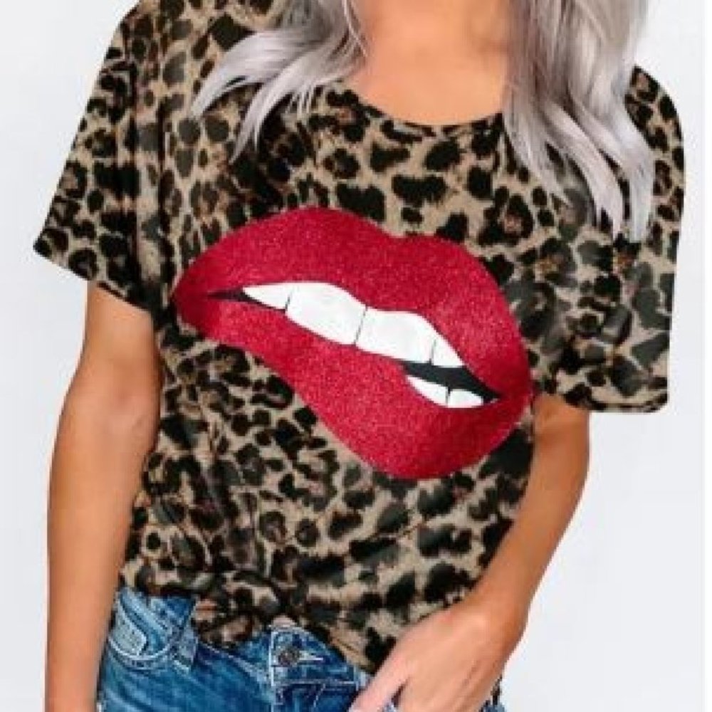 Glitter Lips Short Sleeve Tshirt M, L, XL